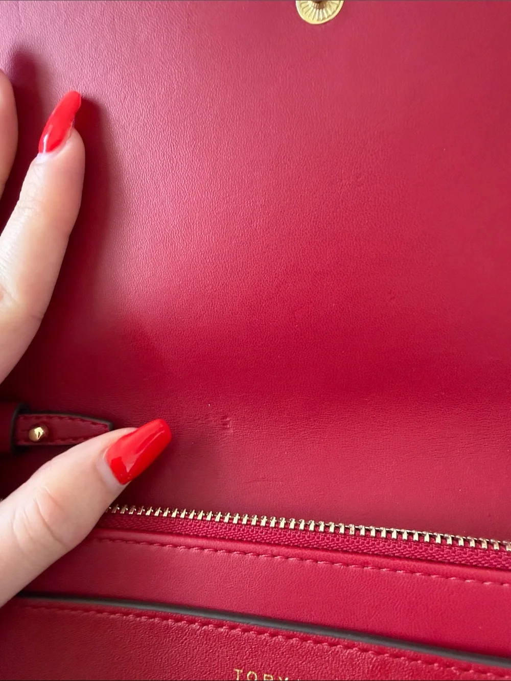 Tory Burch Savannah Red Crossbody Wallet